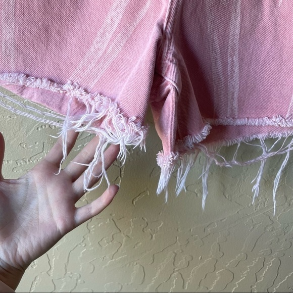 J BRAND 'jules' Paint Strokes Frayed Hem Denim Shorts In Pink - Picture 5 of 9